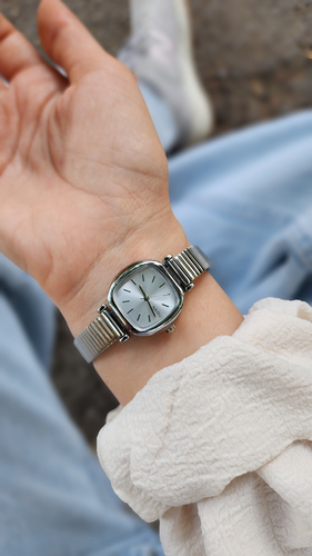 خرید اینترنتی ساعت زنانه مدل نایدو رنگ سیلور صفحه ابی با کیفیت و یه کار بی نظیر اصفهان