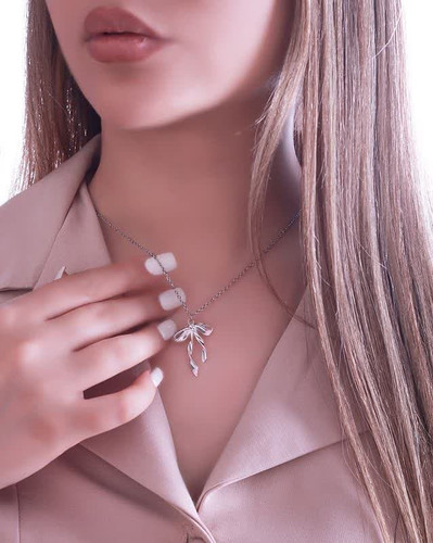 خرید اینترنتی گردنبند نقره ای