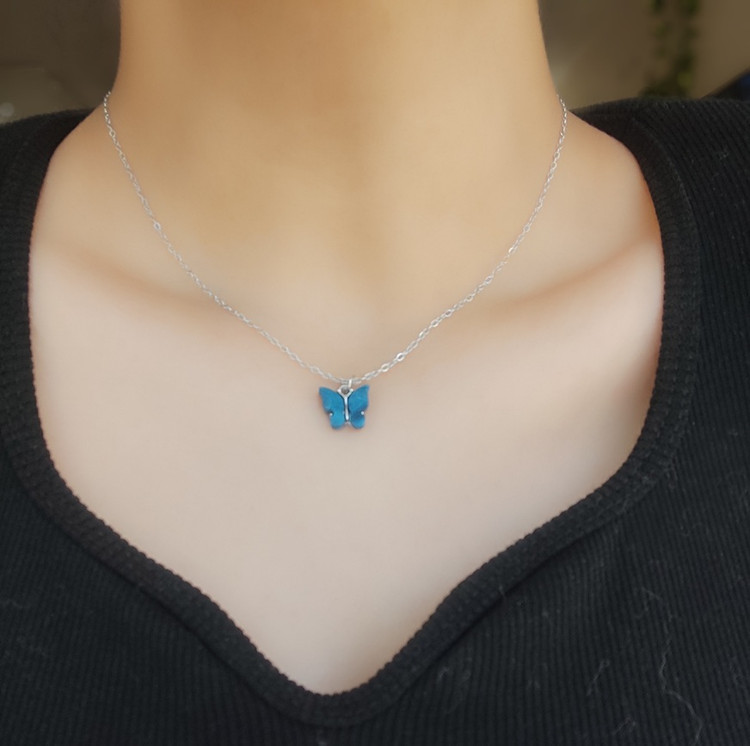 خرید اینترنتی گردنبند پروانه ای رنگ آبی