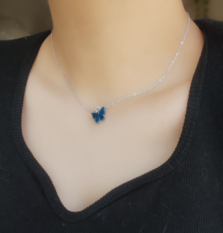 خرید اینترنتی گردنبند پروانه ای رنگ آبی