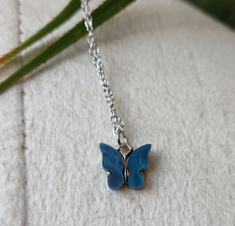 خرید اینترنتی گردنبند پروانه ای رنگ آبی