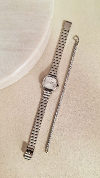 خرید اینترنتی ساعت دخترانه