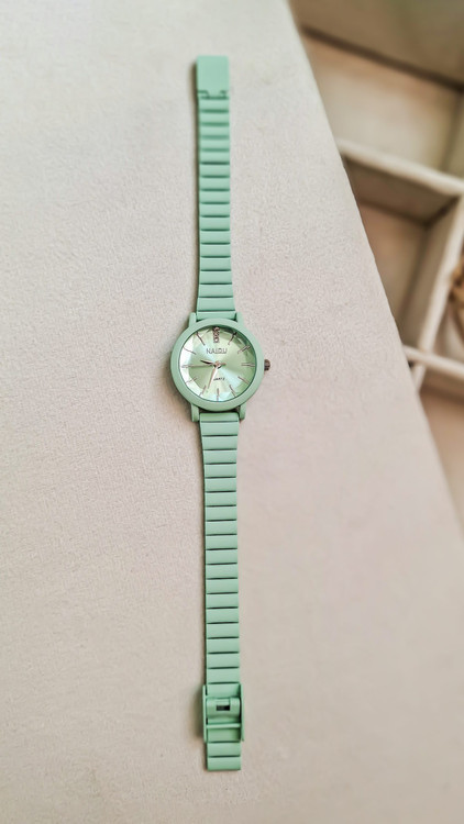 خرید اینترنتی ساعت دخترانه