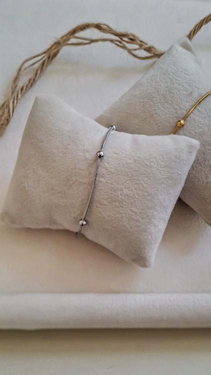 خرید اینترنتی دستبند زنانه