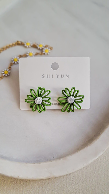 خرید اینترنتی گوشواره زنانه