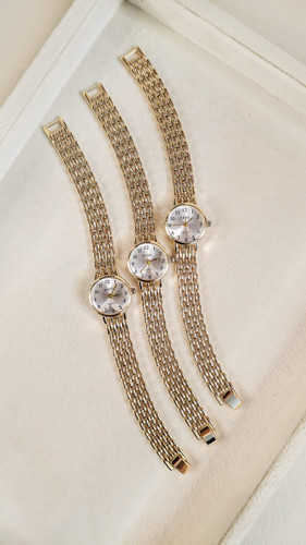 ساعت دخترانه EHHE مینی طلایی کد 1579