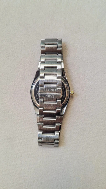 جزئیات صفحه ساعت تیسوت کد 1601